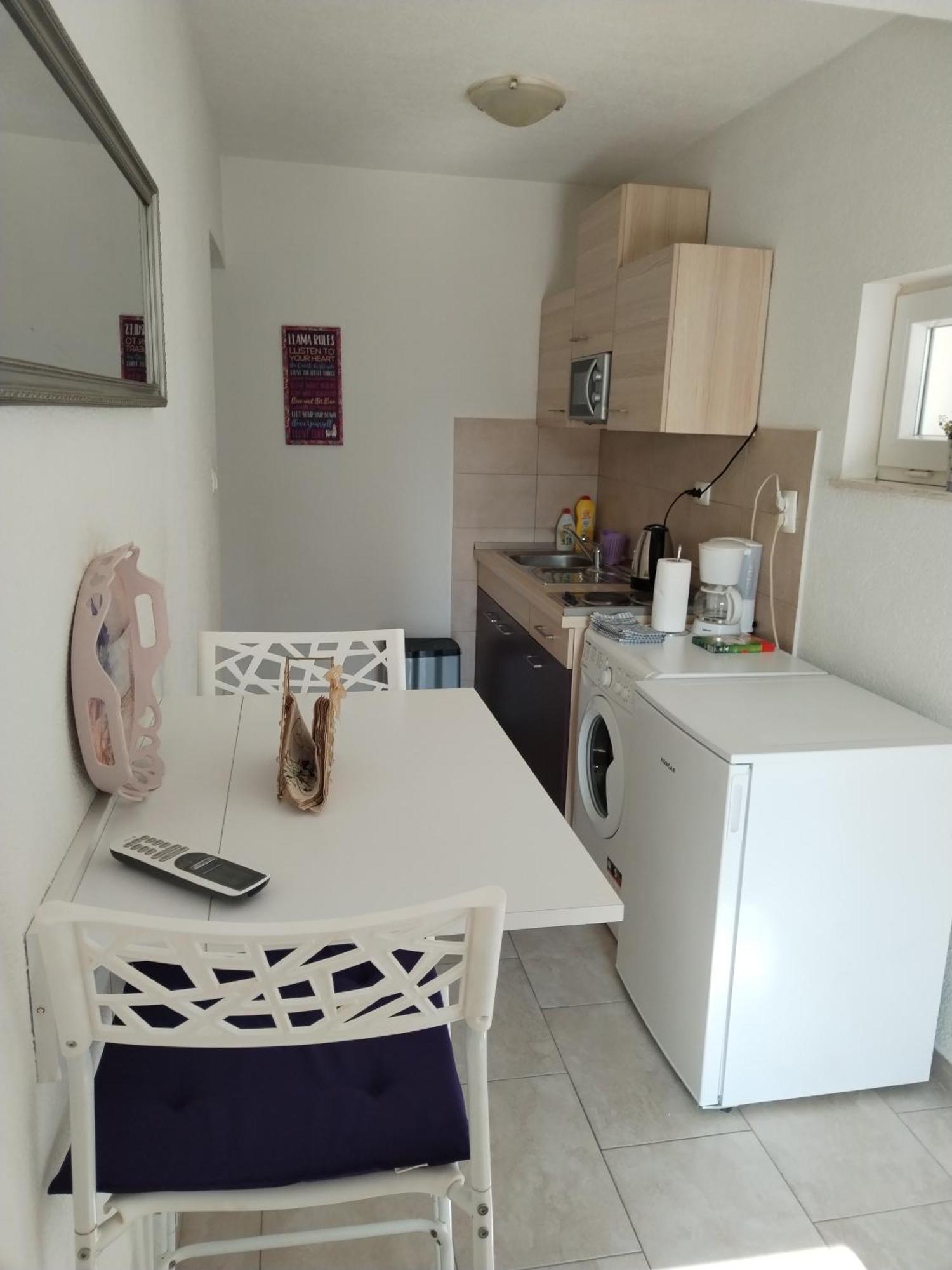 Apartmani Kulin 2 Kastela Oda fotoğraf