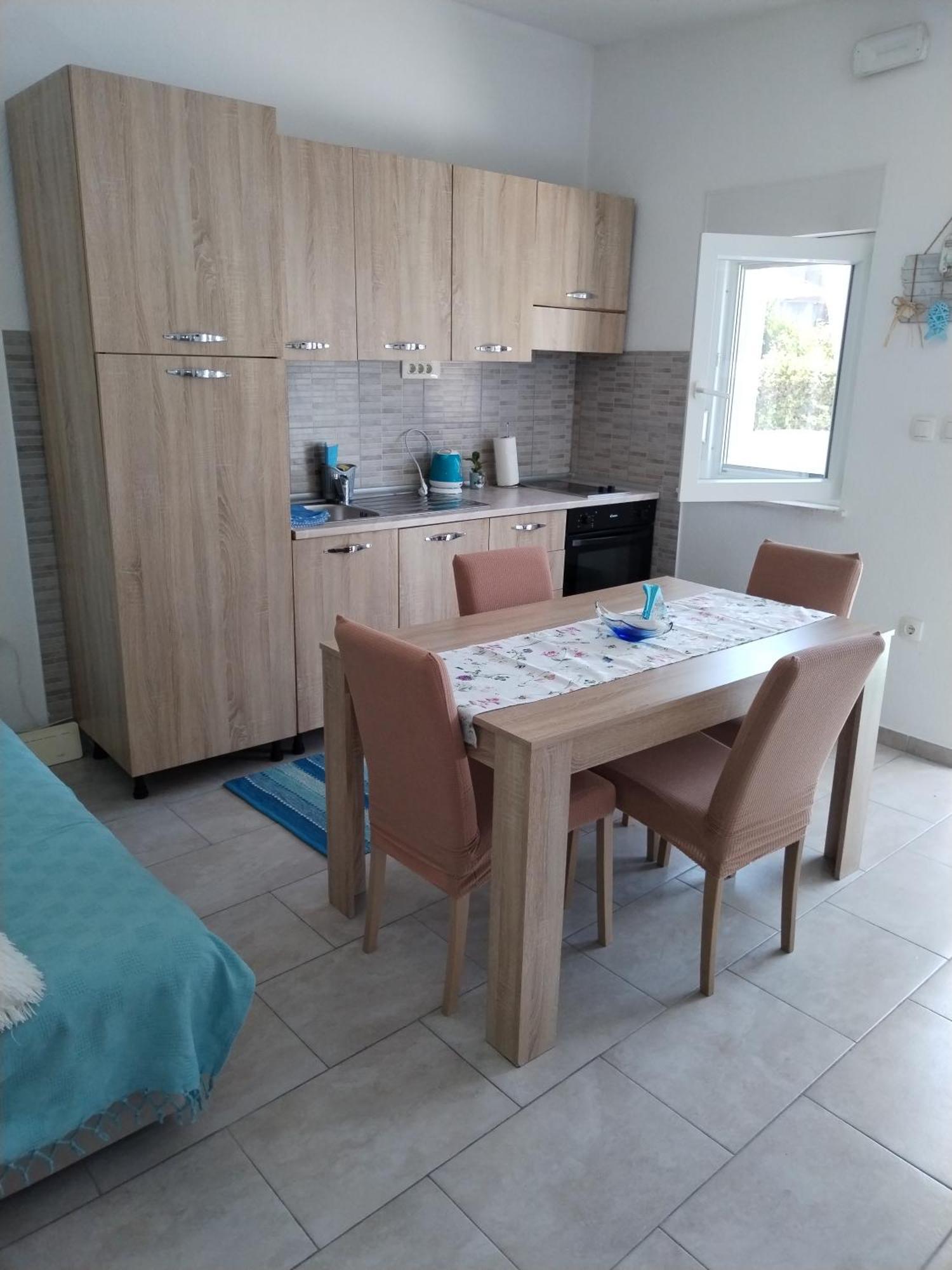 Apartmani Kulin 2 Kastela Oda fotoğraf